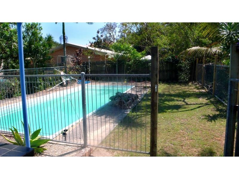 71 Oceanic Drive, Warana QLD 4575