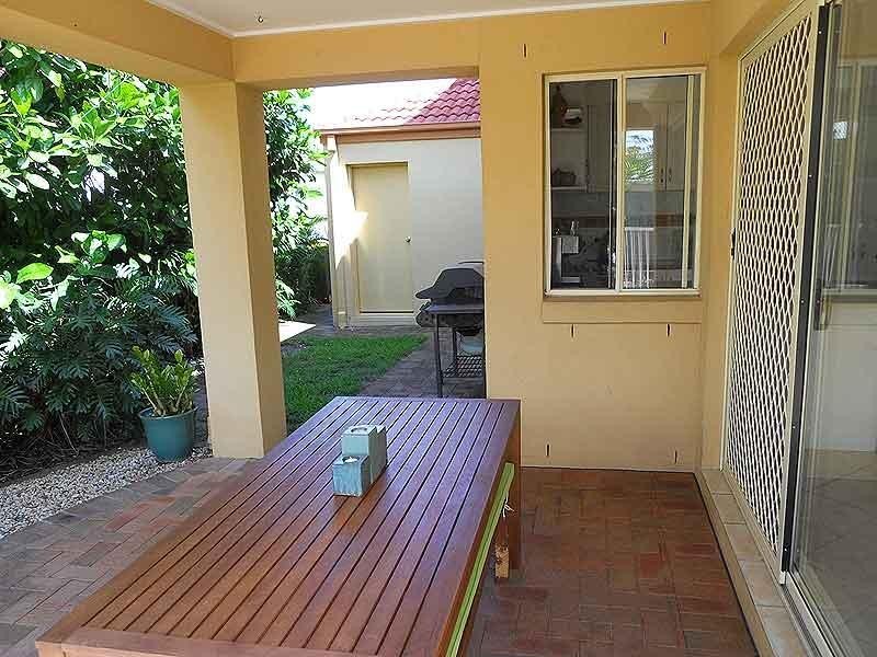 8 Coney Court, Mountain Creek QLD 4557