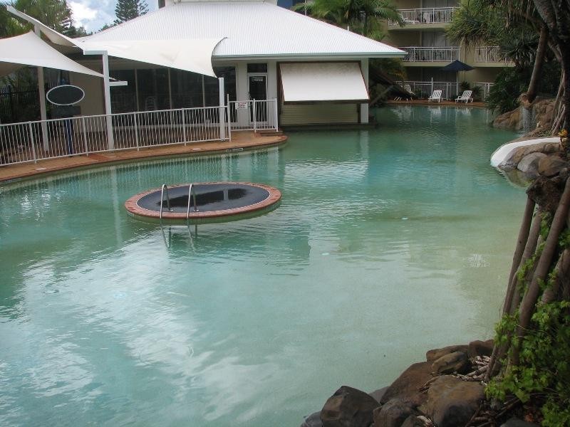 1&2/180 Alexandra Parade, Alexandra Headland QLD 4572