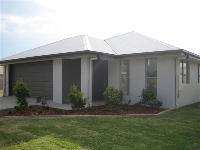 11 Rapanea Street, Caloundra QLD 4551