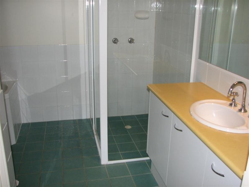 64 Sunbird Chase, Parrearra QLD 4575