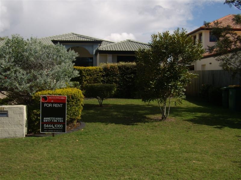 64 Sunbird Chase, Parrearra QLD 4575