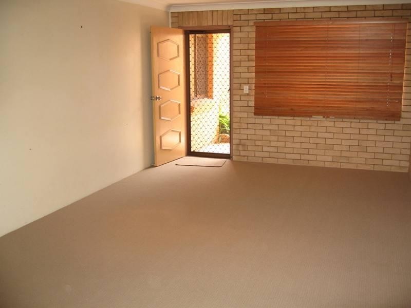 2/5 Bahlaka Street, Mooloolaba QLD 4557