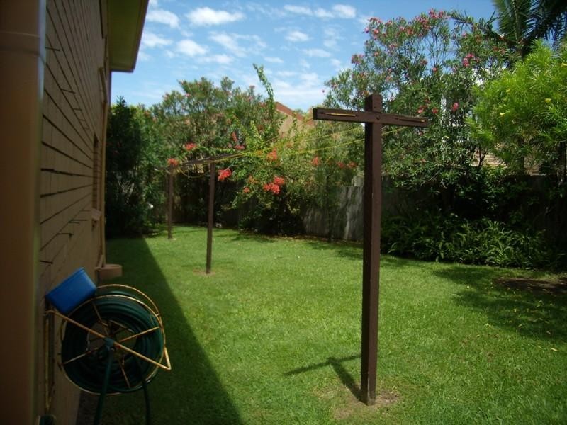 2/5 Bahlaka Street, Mooloolaba QLD 4557