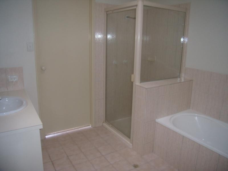 2/162 Tepequar Drive, Maroochydore QLD 4558