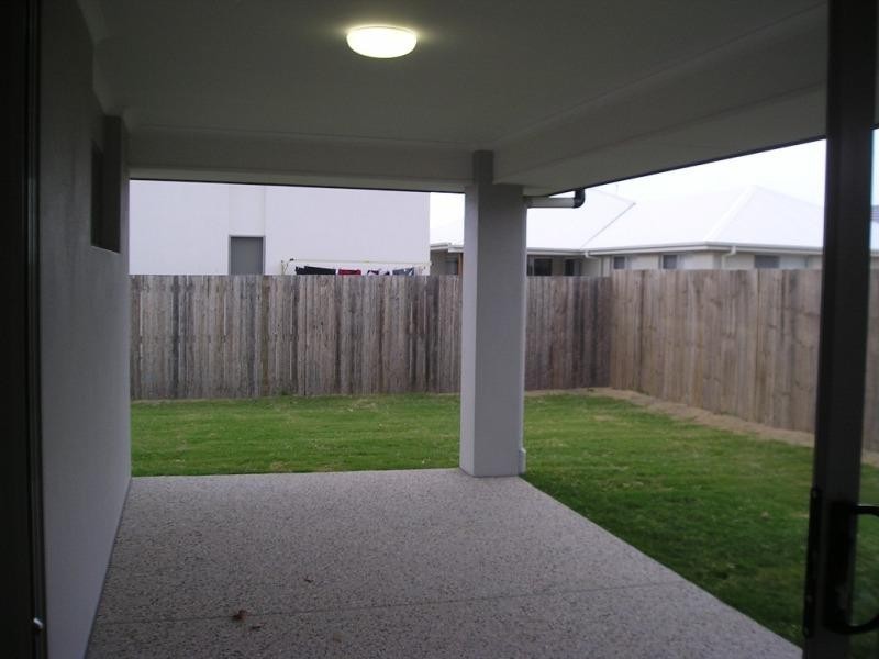 11 Rapanea Street, Caloundra QLD 4551