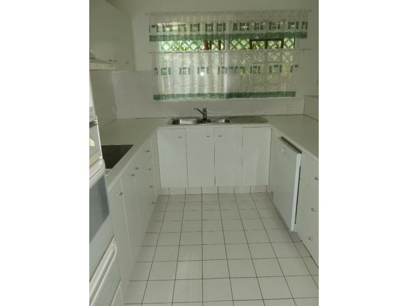 2/21 Tarcoola Avenue, Mooloolaba QLD 4557