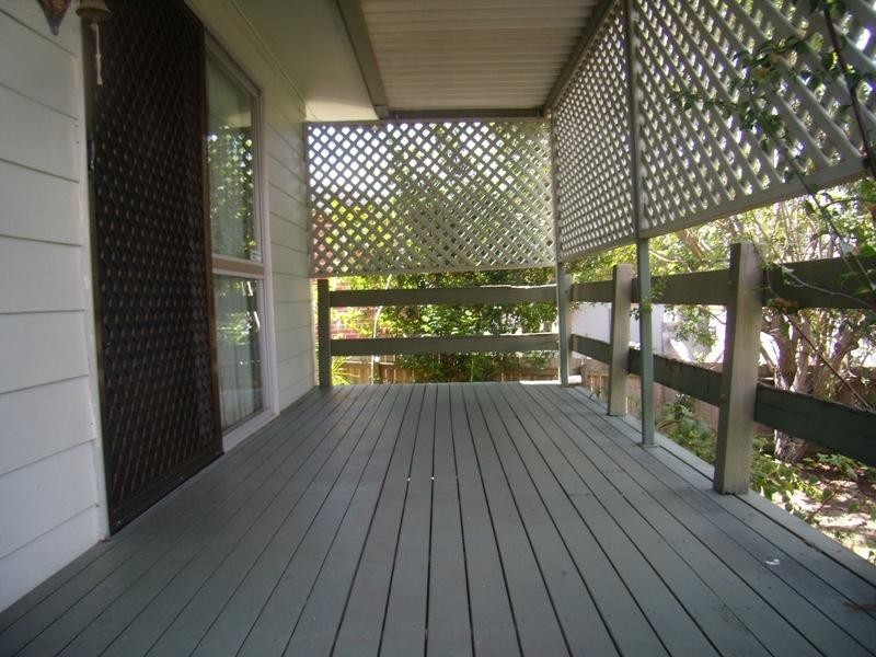 35 Palm Drive, Mooloolaba QLD 4557