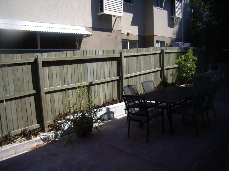 2/19 Juan Street, Alexandra Headland QLD 4572