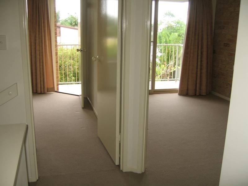 2/23 Goonawarra Drive, Mooloolaba QLD 4557