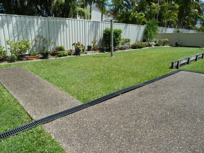 2/122 Goonawarra Drive, Mooloolaba QLD 4557