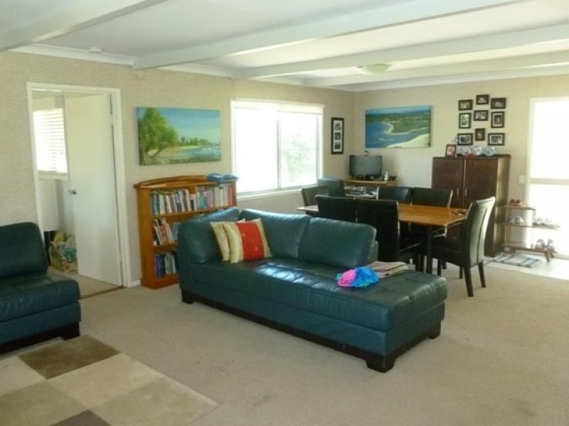 11 Dilli Court, Alexandra Headland QLD 4572