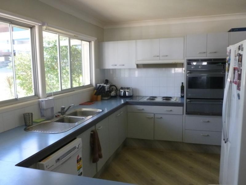 11 Dilli Court, Alexandra Headland QLD 4572