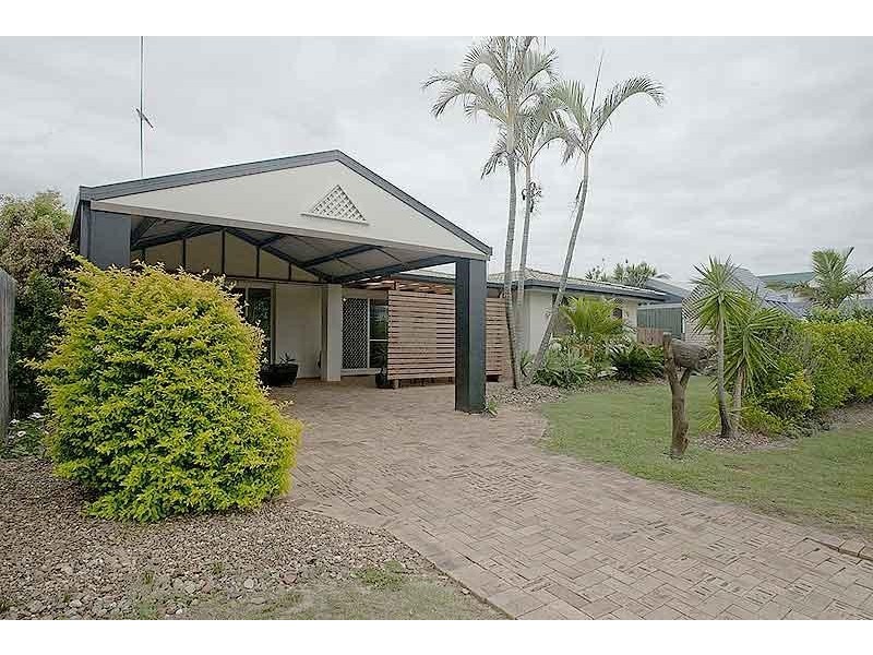 52 Oceanic Drive, Warana QLD 4575