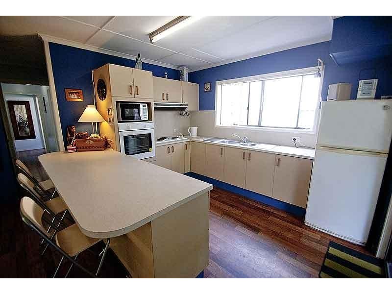 25 Oloway Crescent, Alexandra Headland QLD 4572