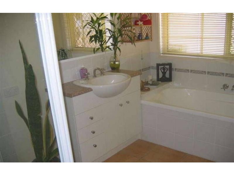 33 Trinity Crescent, Sippy Downs QLD 4556