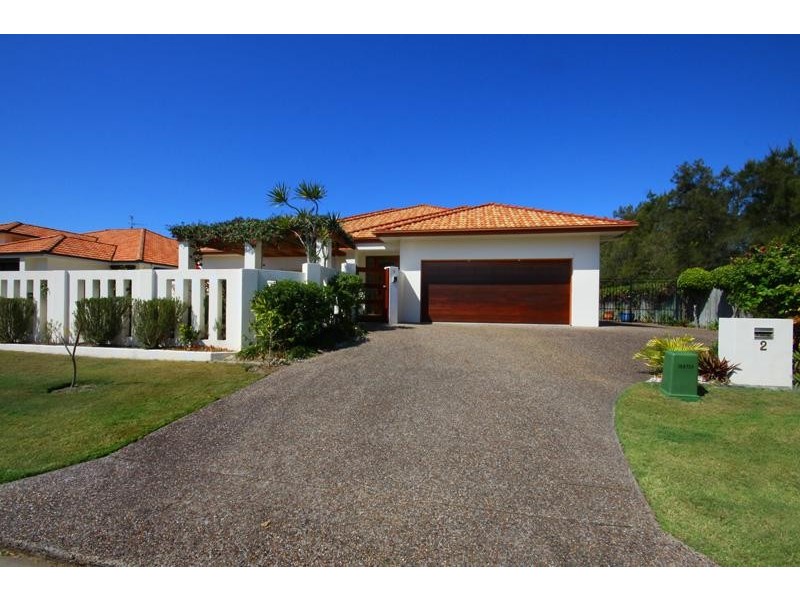 2 Mainsail Place, Twin Waters QLD 4564