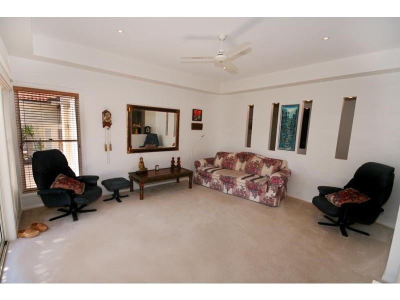 2 Mainsail Place, Twin Waters QLD 4564