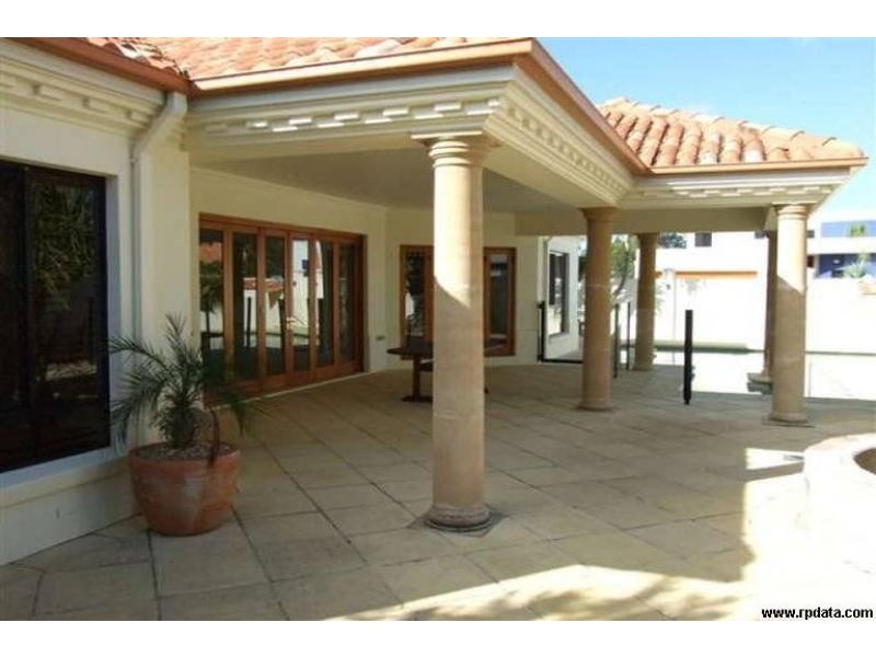 6 Mainsail Place, Twin Waters QLD 4564