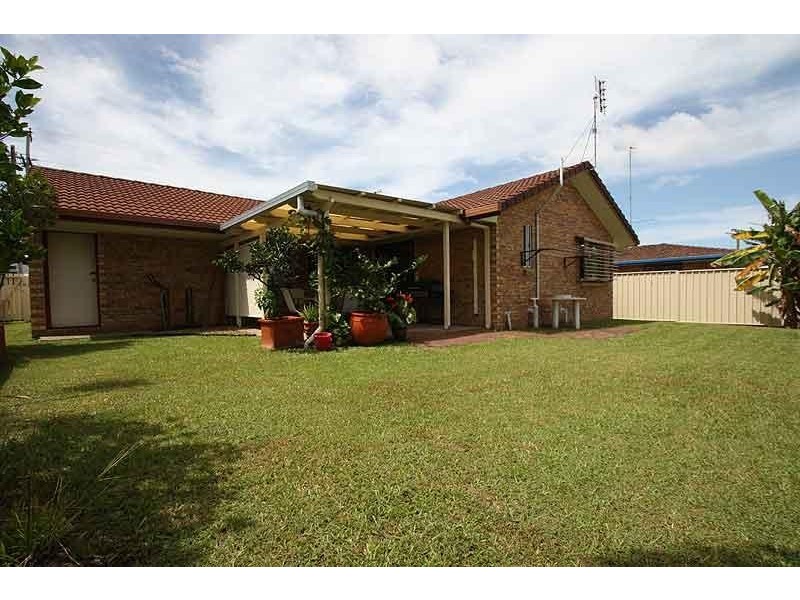 54 Palm Drive, Mooloolaba QLD 4557