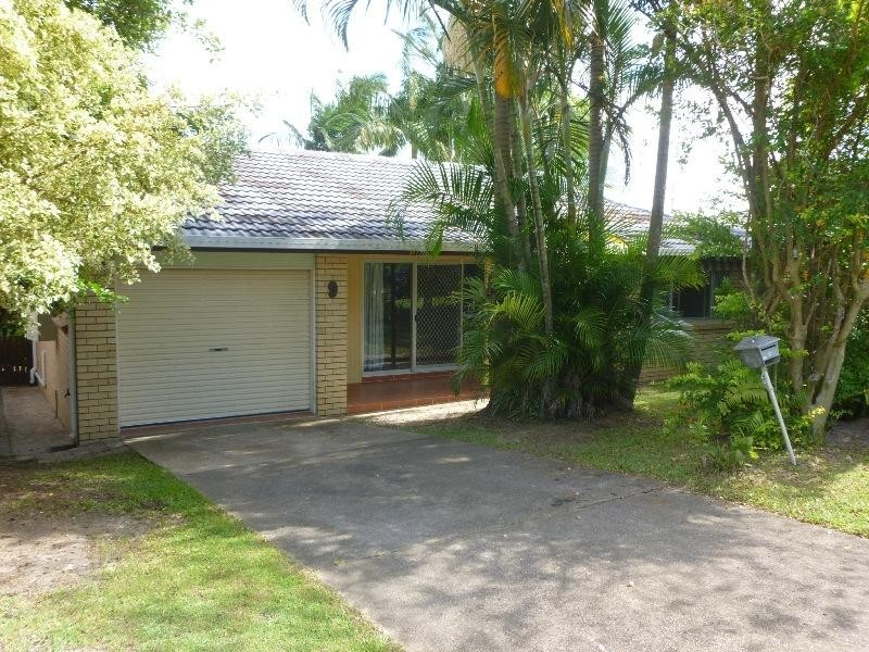 9 Toorumbee Drive, Mooloolaba QLD 4557