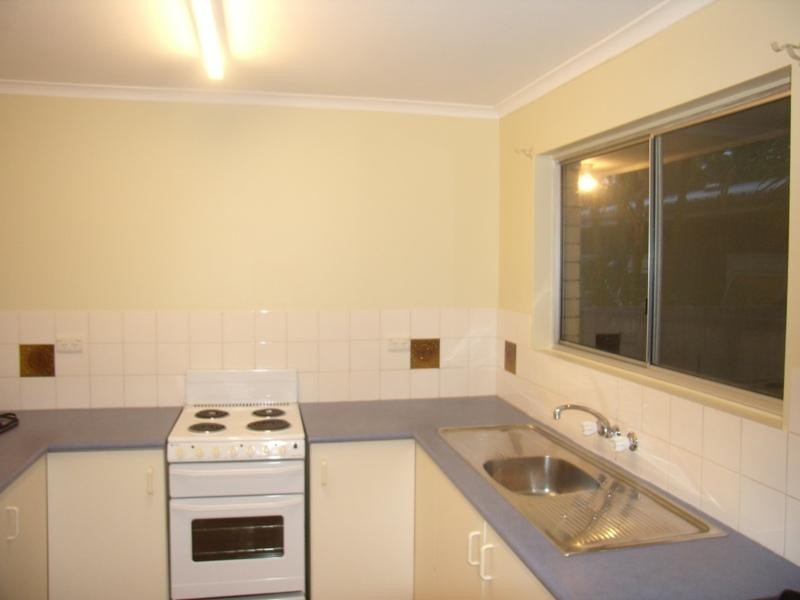 10 Yoomba Crescent, Alexandra Headland QLD 4572