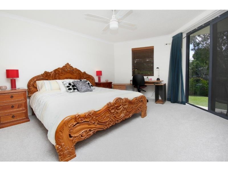 2/87 Duporth Avenue, Maroochydore QLD 4558