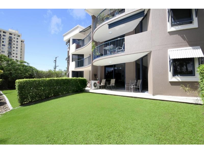 2/87 Duporth Avenue, Maroochydore QLD 4558