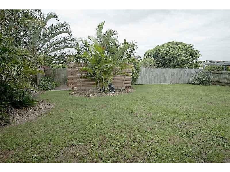 52 Oceanic Drive, Warana QLD 4575