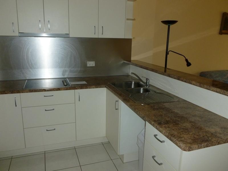 2/45 Bradman Avenue, Maroochydore QLD 4558