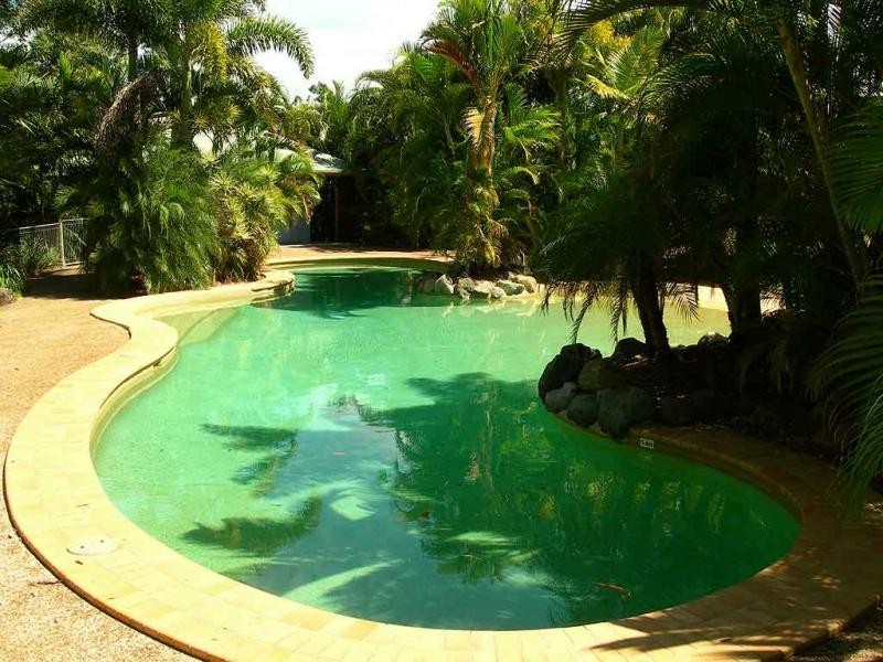 2/1 Poinsettia Court, Mooloolaba QLD 4557