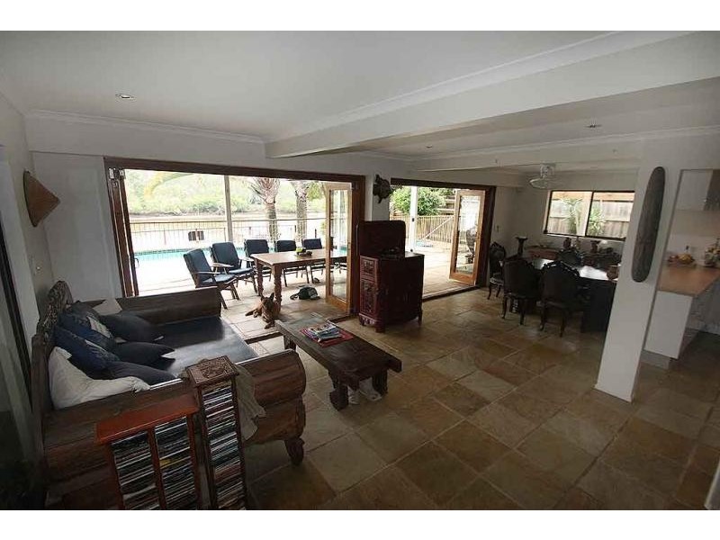 11 Karloo Court, Mountain Creek QLD 4557