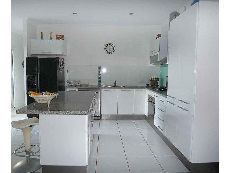 10 Quandong Street, Kawana Waters QLD 4575