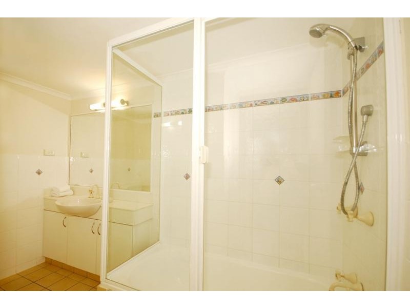 4/137 Mooloolaba Esplanade, Mooloolaba QLD 4557