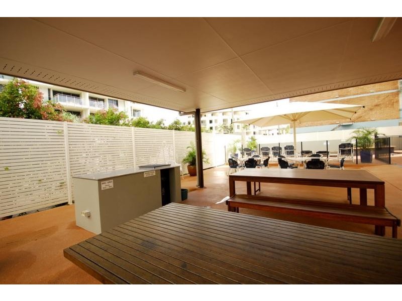 4/137 Mooloolaba Esplanade, Mooloolaba QLD 4557