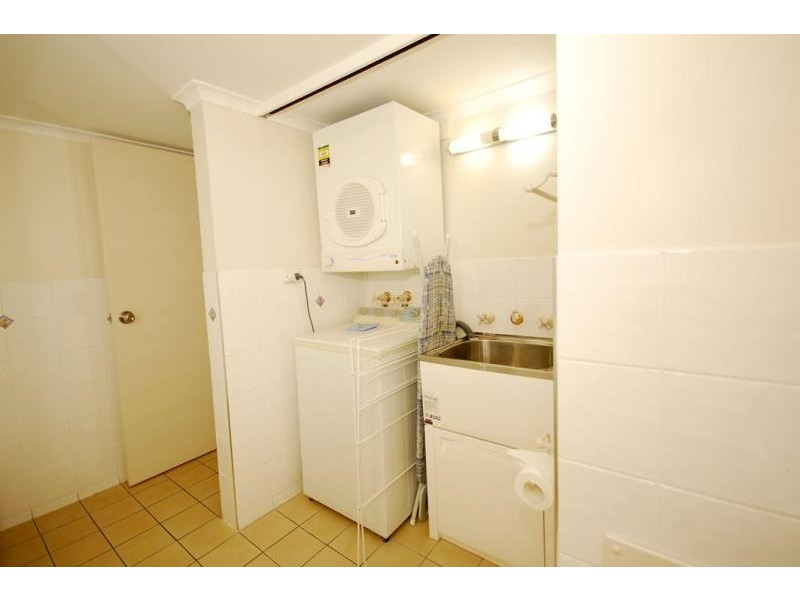 4/137 Mooloolaba Esplanade, Mooloolaba QLD 4557