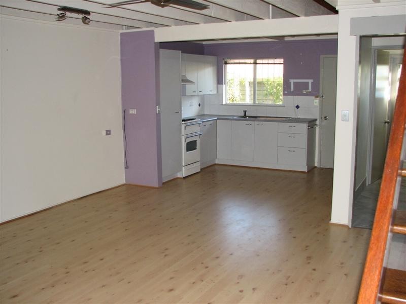 2/36 Lawrence Street, Mooloolaba QLD 4557