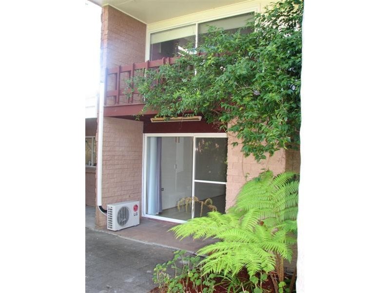 2/36 Lawrence Street, Mooloolaba QLD 4557