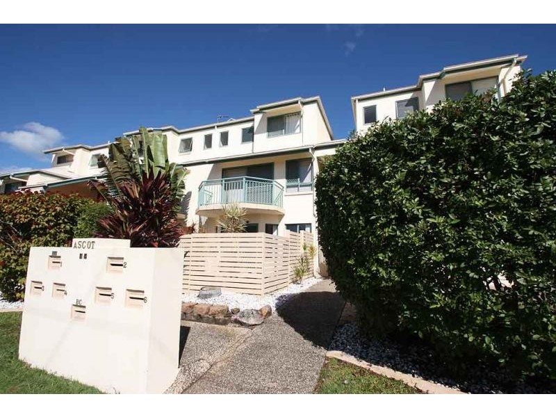 2/14 Wright Street, Maroochydore QLD 4558