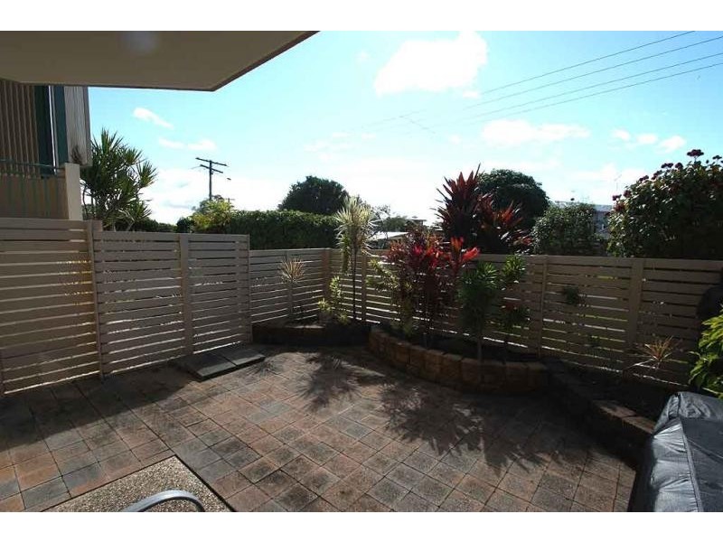 2/14 Wright Street, Maroochydore QLD 4558
