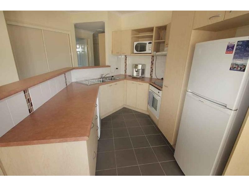 2/14 Wright Street, Maroochydore QLD 4558