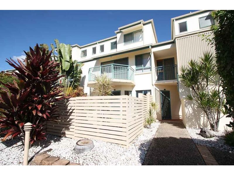 2/14 Wright Street, Maroochydore QLD 4558