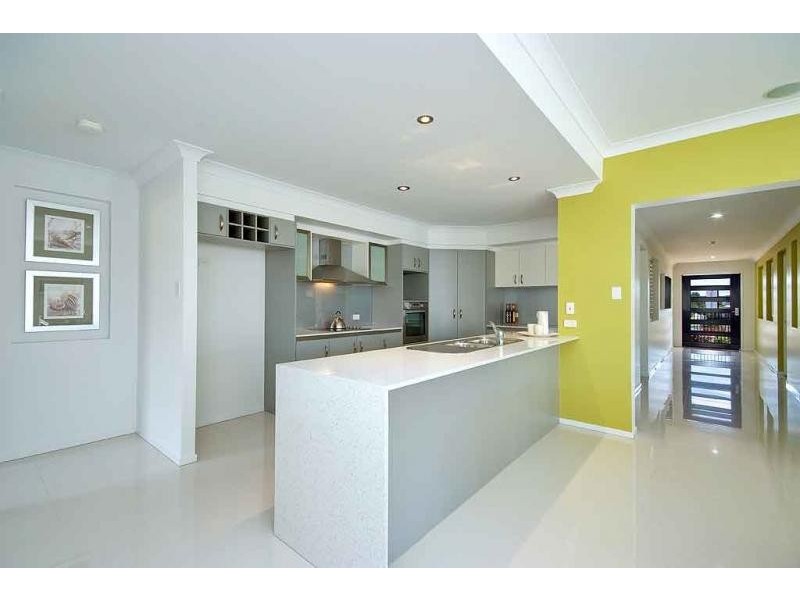 35 Ponytail Circuit, Mountain Creek QLD 4557