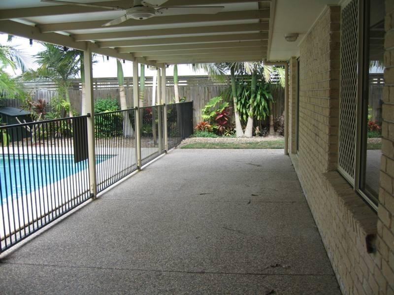 5 Mako Court, Mountain Creek QLD 4557