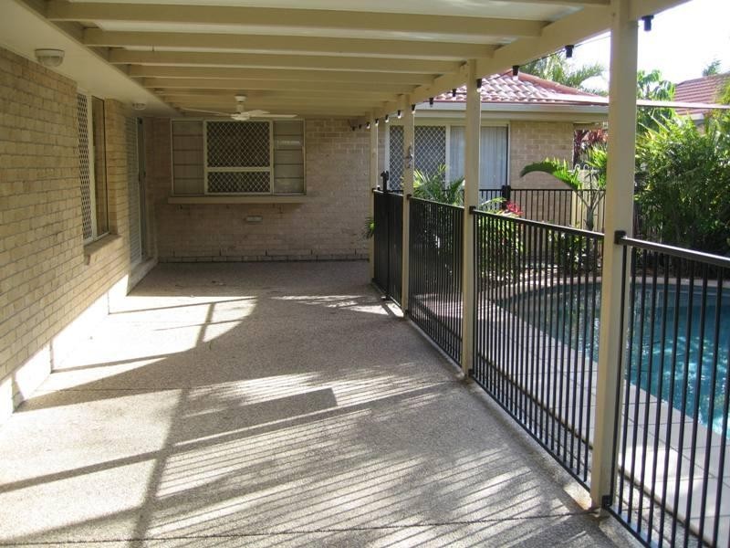 5 Mako Court, Mountain Creek QLD 4557