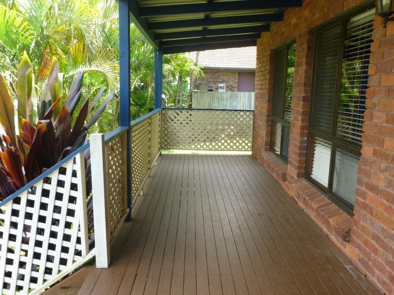 4 Lentara Street, Mooloolaba QLD 4557