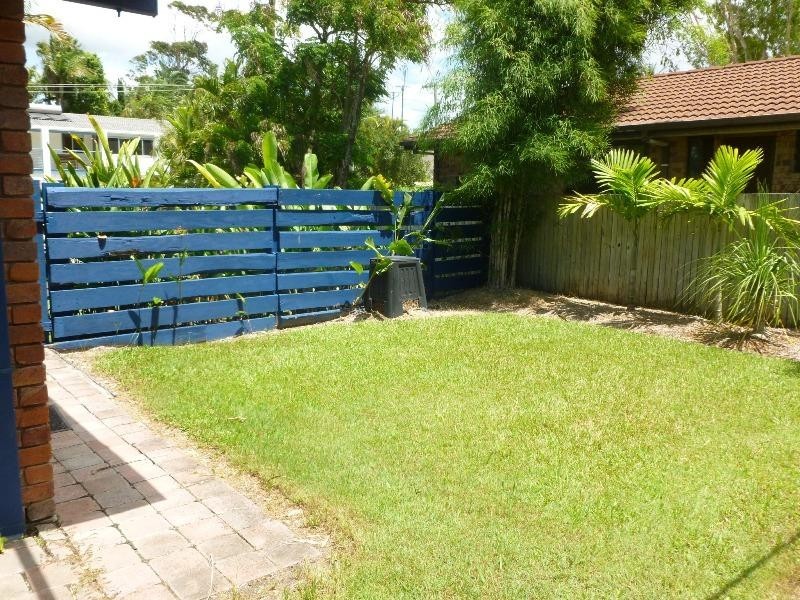 4 Lentara Street, Mooloolaba QLD 4557