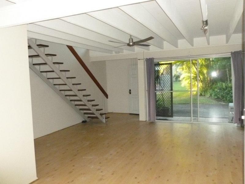 2/36 Lawrence Street, Mooloolaba QLD 4557