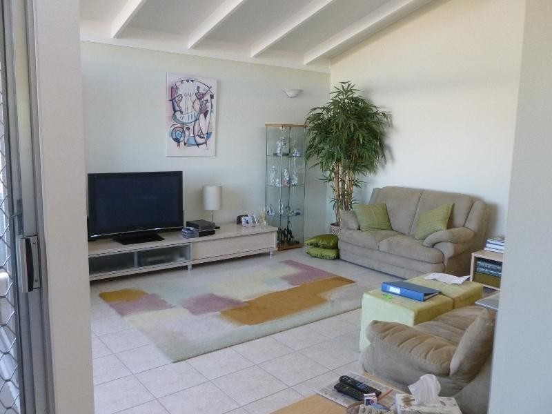 1/13 Kapala Street, Mooloolaba QLD 4557