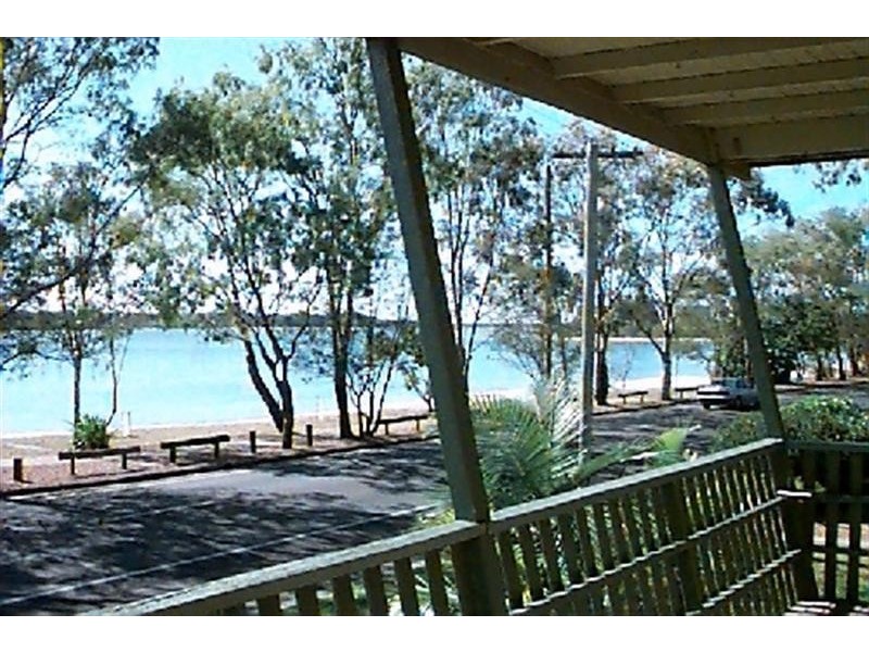 135 Bradman Avenue, Maroochydore QLD 4558